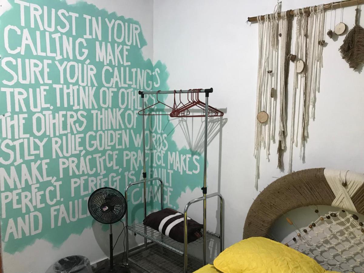 Soursop Hostel Cueta Екстериор снимка