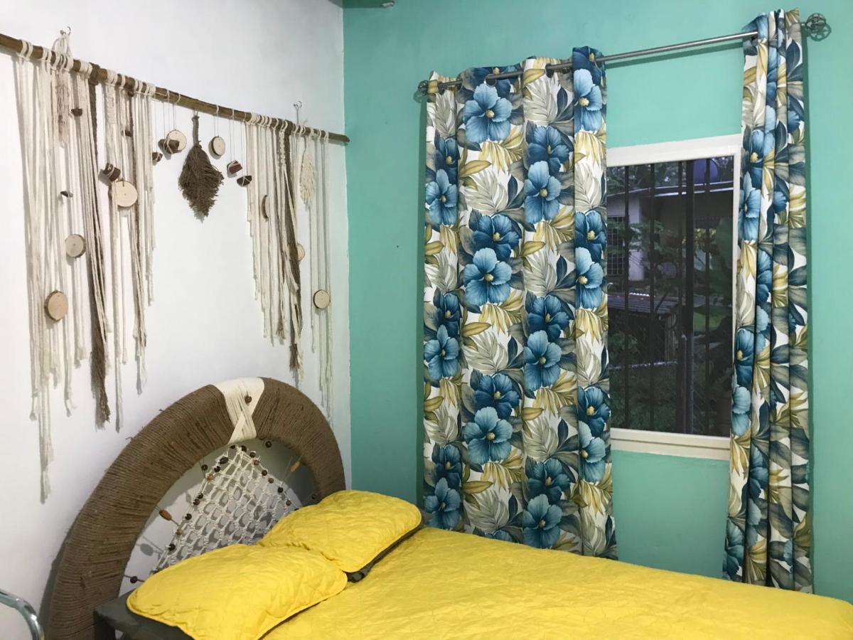 Soursop Hostel Cueta Екстериор снимка