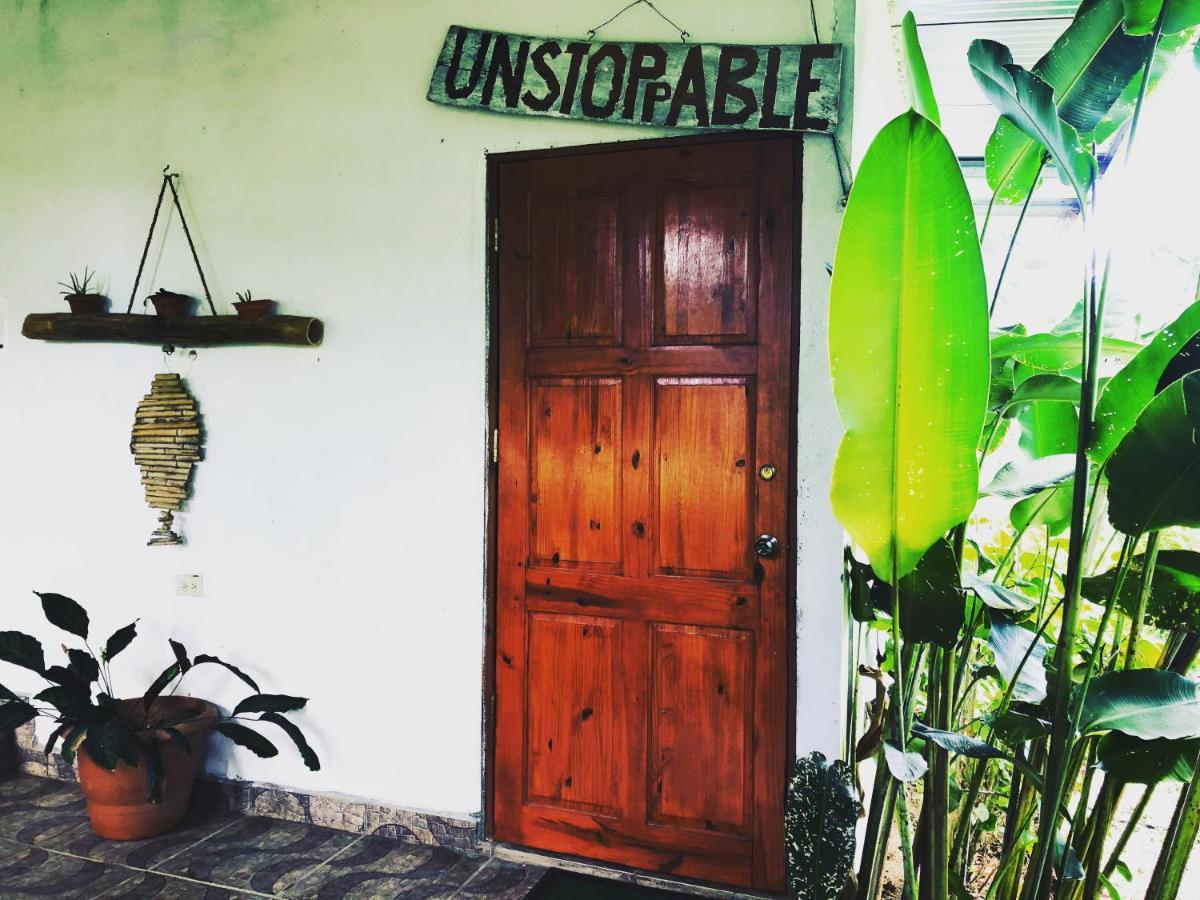 Soursop Hostel Cueta Екстериор снимка