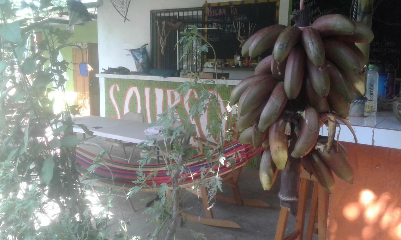 Soursop Hostel Cueta Екстериор снимка