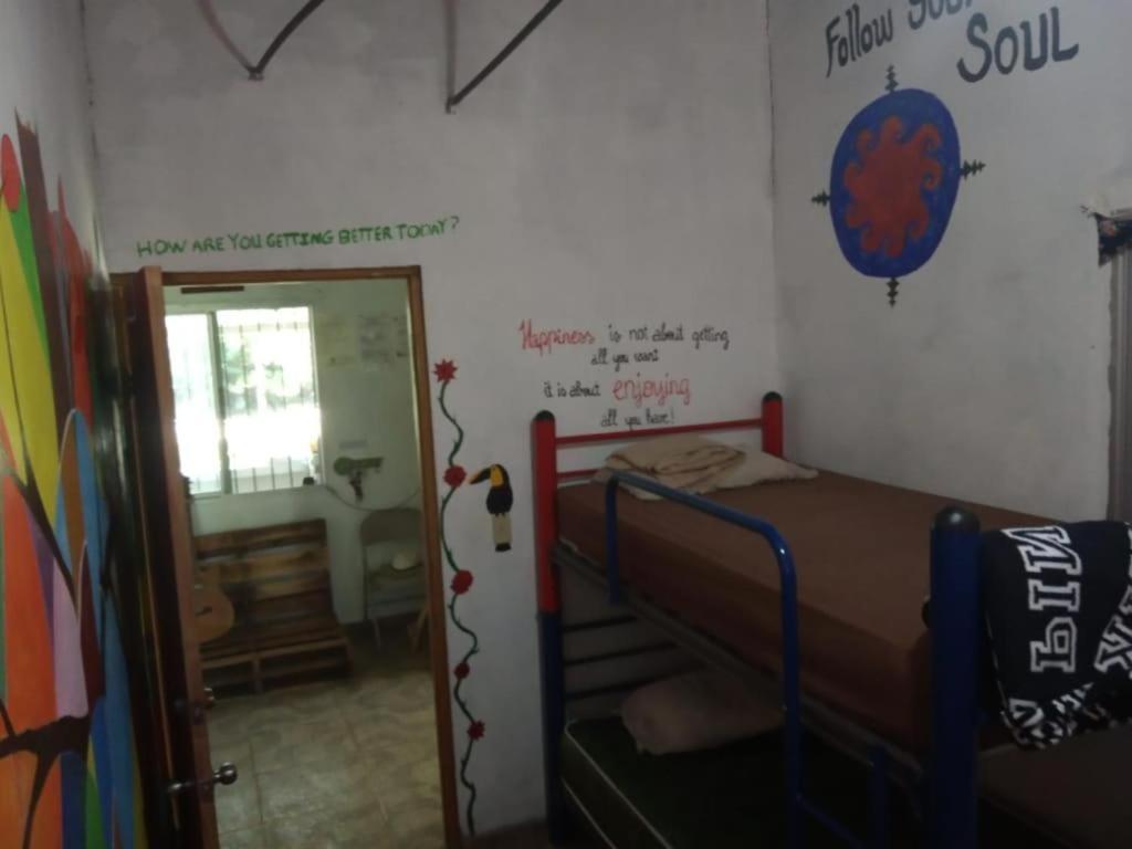 Soursop Hostel Cueta Екстериор снимка